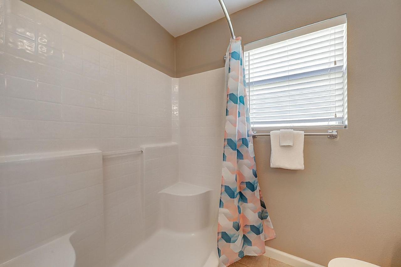 Wharf Cottage ロックポート エクステリア 写真